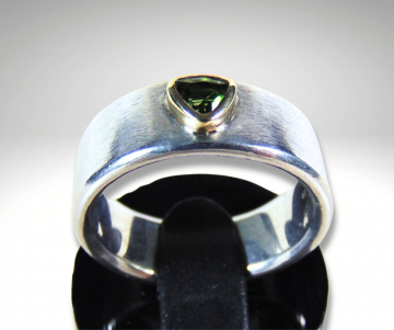 1 design brede ring 925 mat zilver 14k 585 goud peridot driehoek pr 1