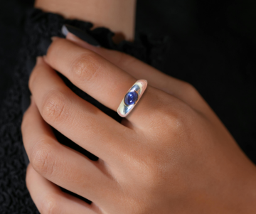 13 nieuwe strakke 925 zilver14k gouden design ring saffier op hand