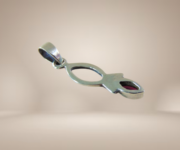 Almandine granaat druppel lange zilveren hanger beige achtergrond 5