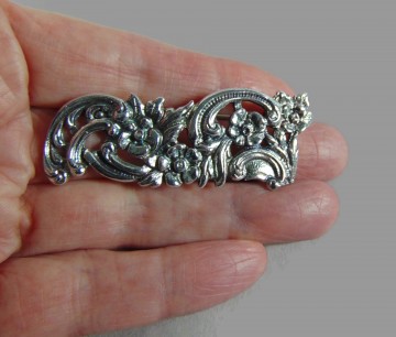 Antieke lange zilveren bloemen bogen broche veranderd pluimpje rechts boven 5