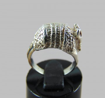 Armadillo zilveren ring 4