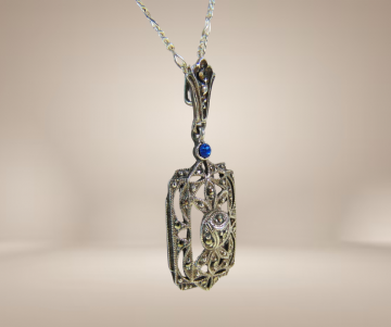 Art deco zilver markasiet blauw paste hanger rechthoek beige achtergrond 1