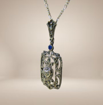 Art deco zilver markasiet blauw paste hanger rechthoek beige achtergrond 3