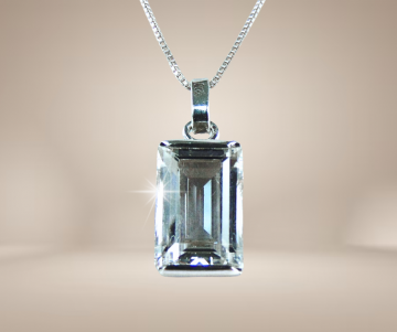 Bengt hallberg beh zweeds modernistische rechthoek zilver bergkristal hanger ketting beige achtergrond 2