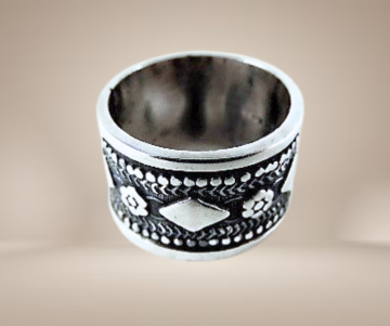 Brede ruit bloem bandring beige achtergrond 2