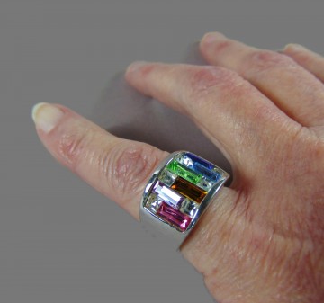 Brede zilverkleur ring multi kleur rechthoek stenen glas 1