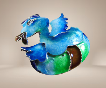 Chinees zilveren antieke emaille eend broche beige achtergrond 1