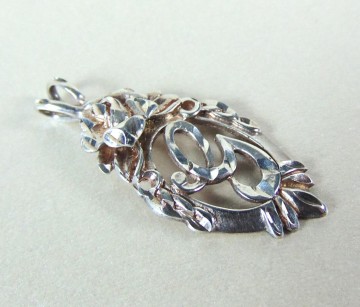 Diamant geslepen zilveren sierlijke letter g hanger 4