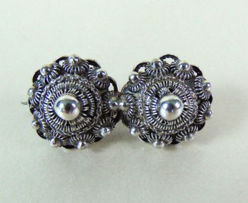 Dubbele zilveren zeeuwse knoppen knopen broche 2