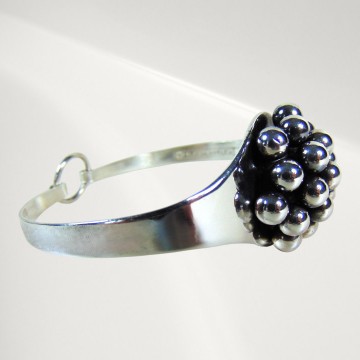 E granit finland modernistische zilveren bolletjes armband pr 5