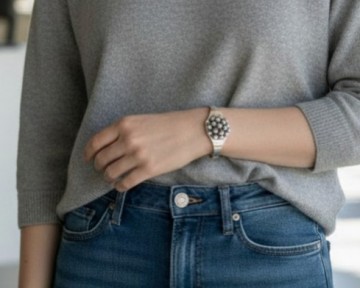 E granit finland modernistische zilveren bolletjes armband pr model close up