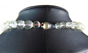 Enkel streng grote  ronde facet kralen spheres en chute faux parel sluiting 3