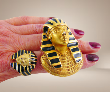 Erwin paul toetanchamon set ring broche hanger originele doos zakjes beige achtergrond 10