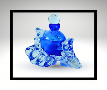 Gill 99 blauw  sierlijk helder kristal parfum fles lijst grijze achtergrond 2