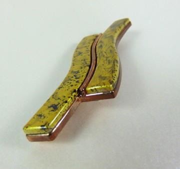 Groenbruine lange golf broche hard plastic 4