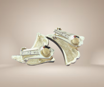 Grosse metal waaier oorbellen bicolor zilver beige achtergrond 3