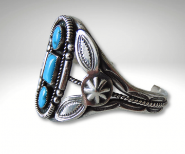 Grote 3 turquoise stamped navajo armband pr 2