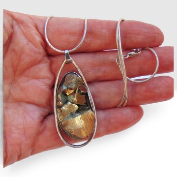 Grote brutalist pyriet nugget zilveren druppel hanger ketting  pr 1