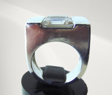 Grote modernist vierkante ring 2 baguette zirkonia pr 3