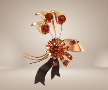 Grote sterling vermeil broche bloemen amber strass beige achtergrond 1