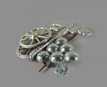 Grote zilveren mexico straatverkoper kar bewegend wiel broche 5