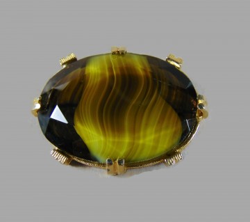 Grote zware vintage goudkleur donkergroen gele zweem glas broche 2