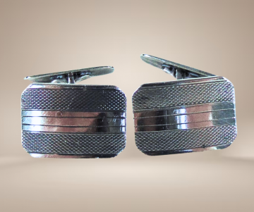 Herman murle zilveren manchetknopen beige achtergrond 4