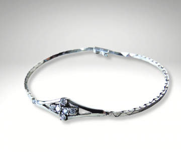 Kopie van zilveren fijne schakelarmband ruit met kristal steentjes pr 1