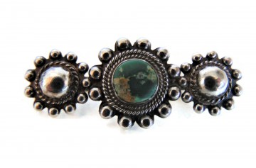 Native langewerpige zilver broche 2 domes groene turquoise cabochon 2