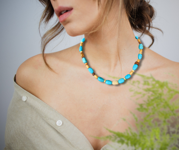 Natuurlijke turquoise been zaden zilver sluiting ketting op dame