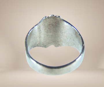 Navajo indianen kop ring zilver beige achtergrond