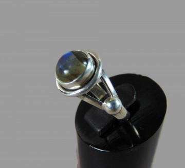 Nieuwe zilveren ring gespleten band 2 druppels ronde maansteen labradoriet 3