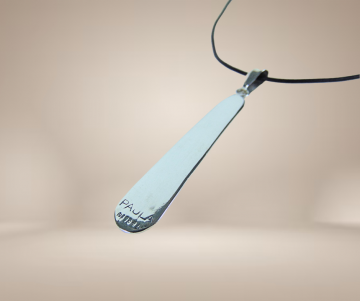 Paula lange sterling zilver overlay hanger beige achtergrond 5 2