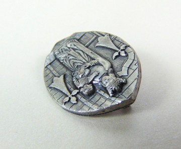 Planchot antieke tinnen maria pieta broche 4