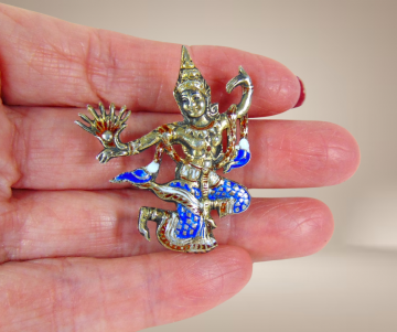 Siam verguld zilveren dansende godin meerkleurig email beige achtergrond 4