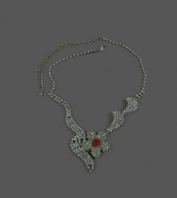 Sierlijke witte golvende bloem bling strass ketting roze hart 2