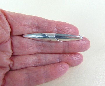 Vintage modernistisch zilver space age bullet staaf broche 1