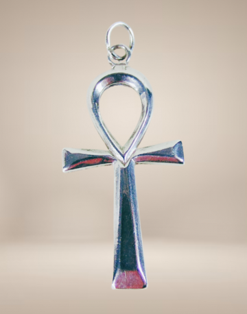 Zilveren ankh hanger beige achtergrond 4