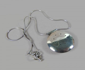 Zilveren ketting grote donut chinees vrede teken 6